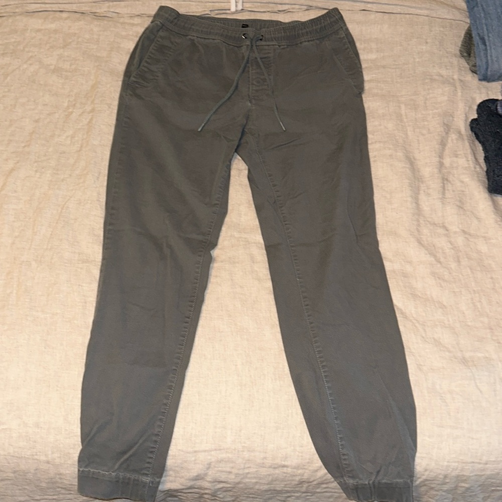 Gray Banana Republic Chino Joggers (32x32)